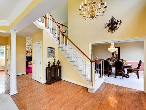 4th image of 23 Highview Rd