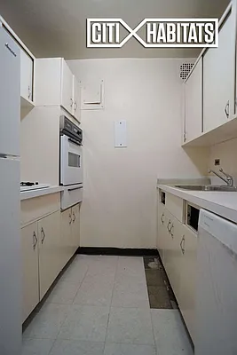 Rented by Citi Habitats | media 17