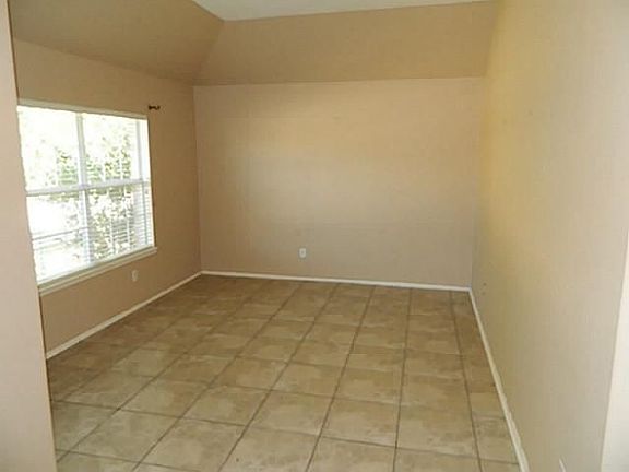 5th image of 6001 Pine Meadow Ln