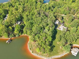 4 Three Quarter Point Rd, Wirtz, VA 24184