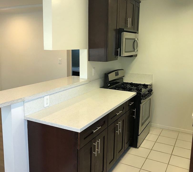 1st image of 1848 12th St APT 01