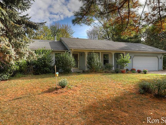 2nd image of 10850 North Ct