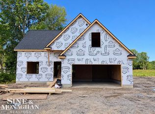 1825 State St, Algonac, MI 48001