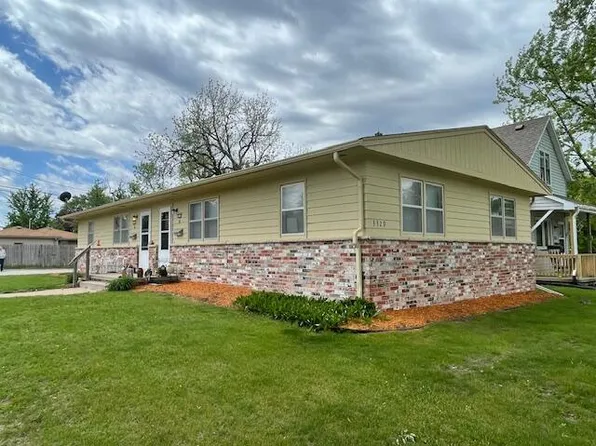 3329 Avenue G, Council Bluffs, IA 51501