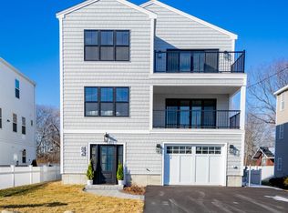 82 Kings Hwy, Hampton, NH 03842