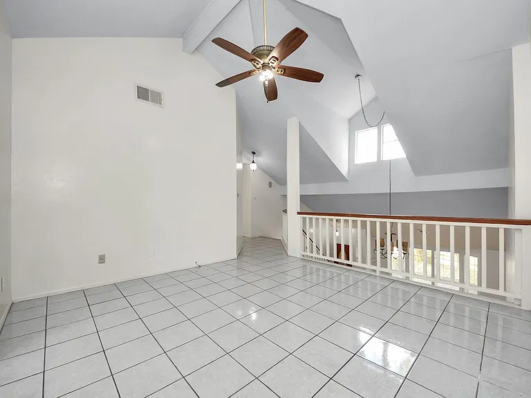 15614 Barbarossa Dr — Photo 18