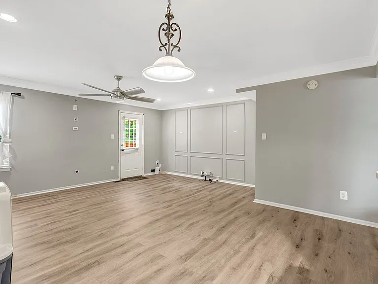 1848 Heather Glen Ct — Photo 21