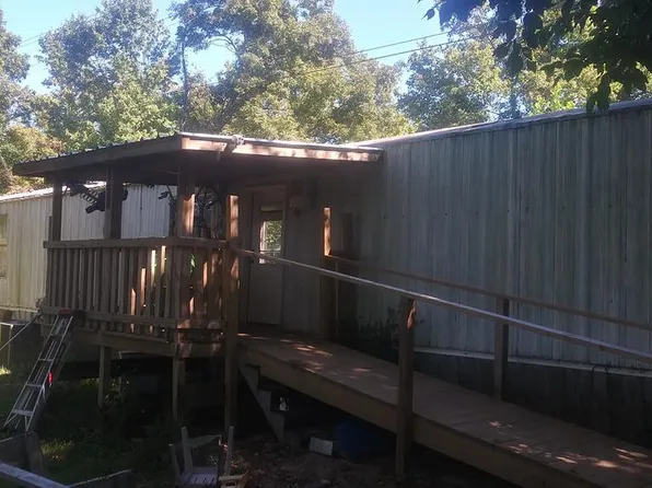 3500 N Cave Springs Rd, Tazewell, TN 37879