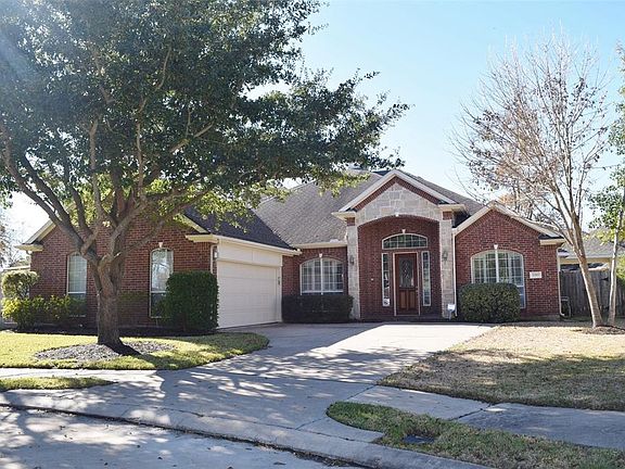 2nd image of 1303 Miners Bend Ln