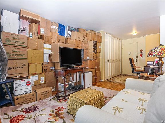 5th image of 1841 Central Park Ave APT 14H