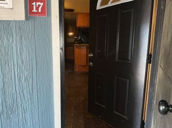 625 Redbud Ln APT 17