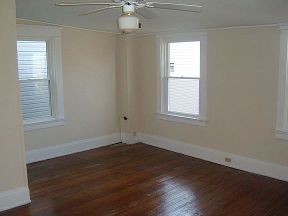 3rd image of 2561 W McMicken Ave