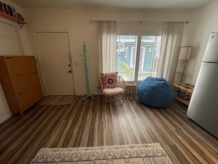 2247 Brant St #7 — Photo 9