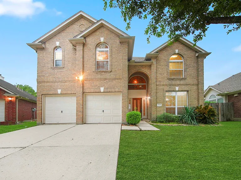 11814 Berkway Trl — Photo 1