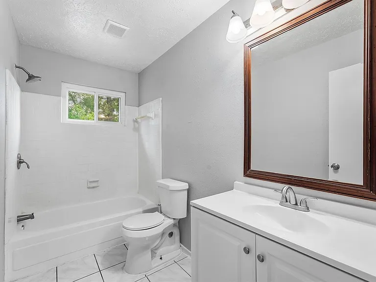 2042 Bridge Cross Ln — Photo 19