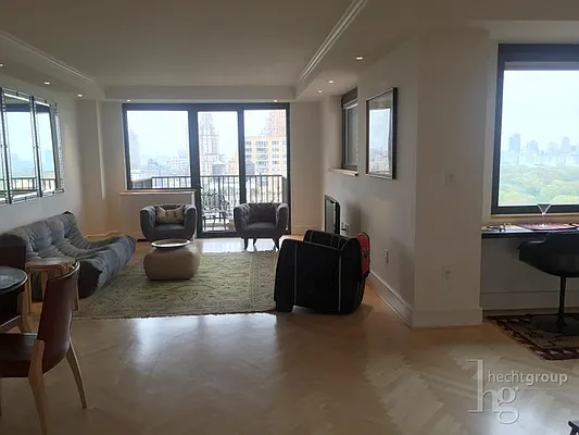 Sold by Hecht Group | media 3