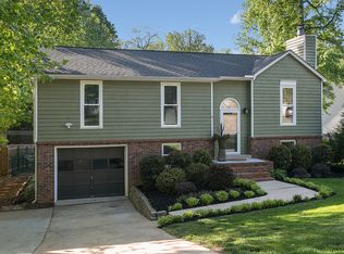 1033 Summit Dr, Greenville, SC 29609