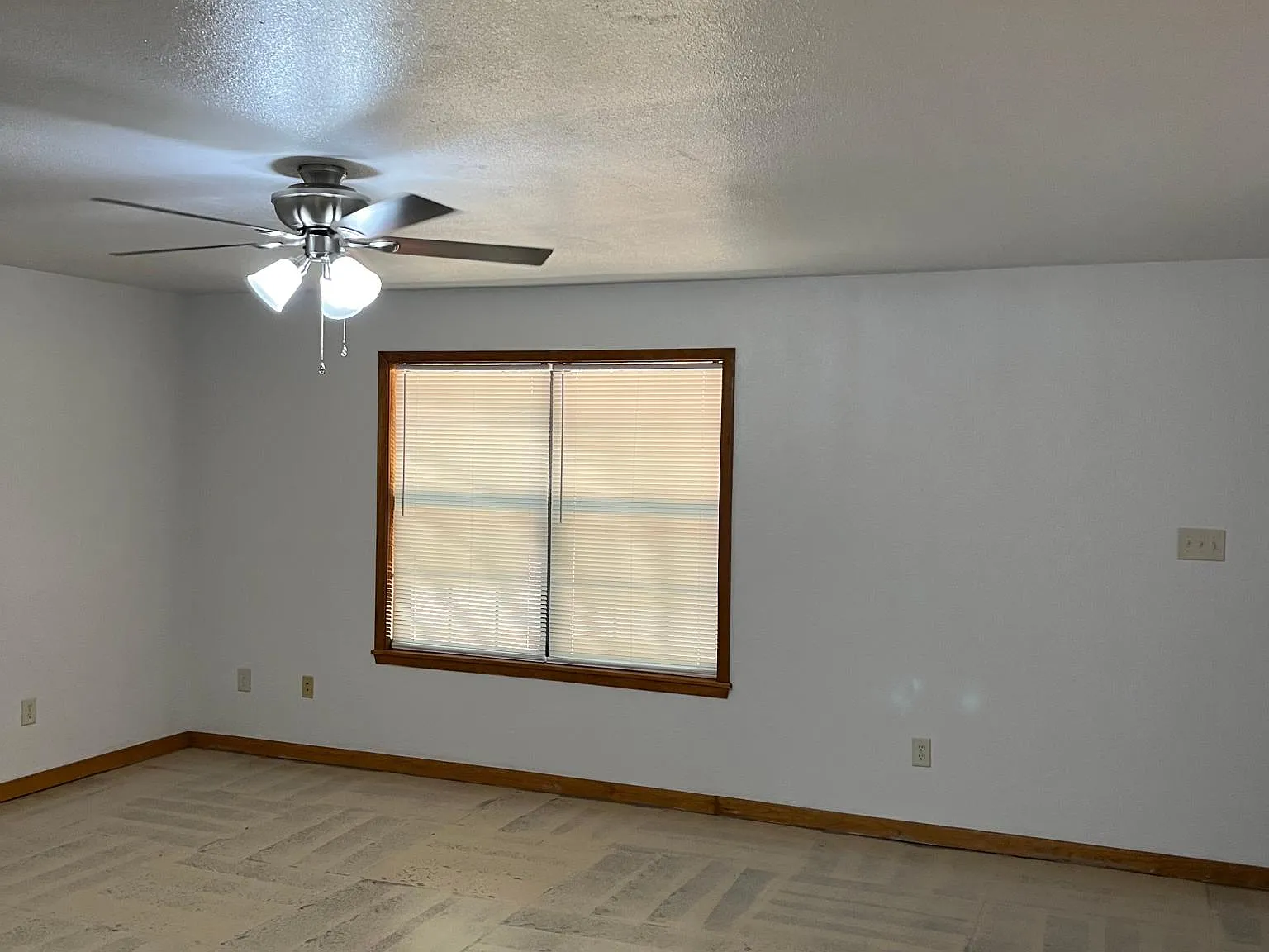 14342 S FM 225 — Photo 4