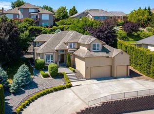 3807 W 42nd Ave, Kennewick, WA 99337