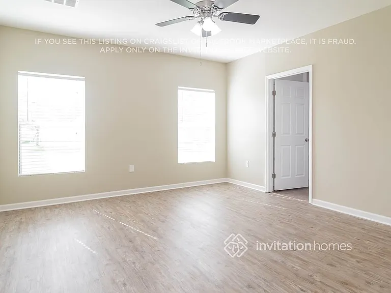 1455 Litchfield Dr — Photo 8