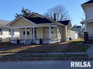 2747 E Pleasant St, Davenport, IA 52803