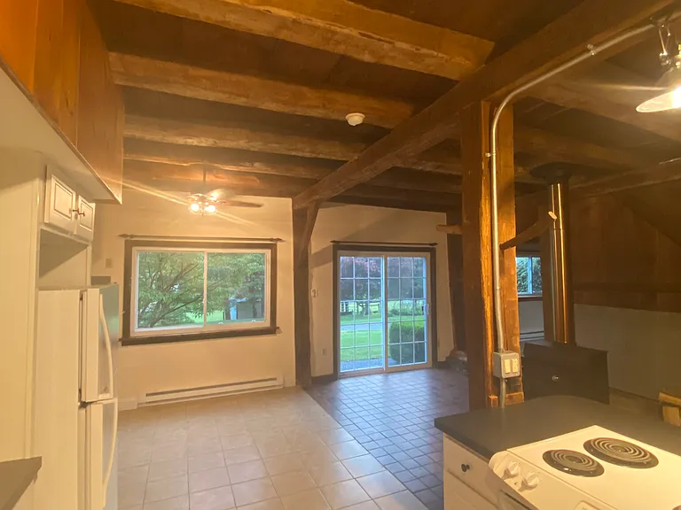 336 E Dark Hollow Rd — Photo 11