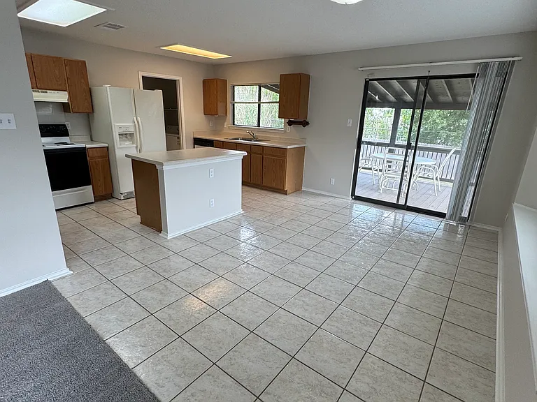 6622 Raintree Frst — Photo 9
