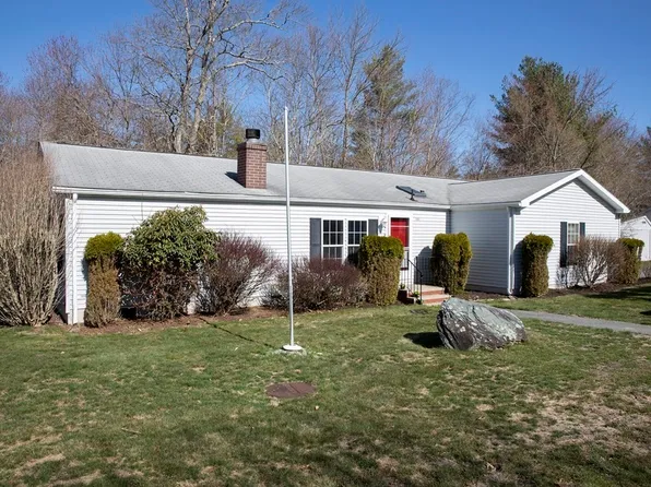 3303 Oak Point Dr, Middleboro, MA 02346