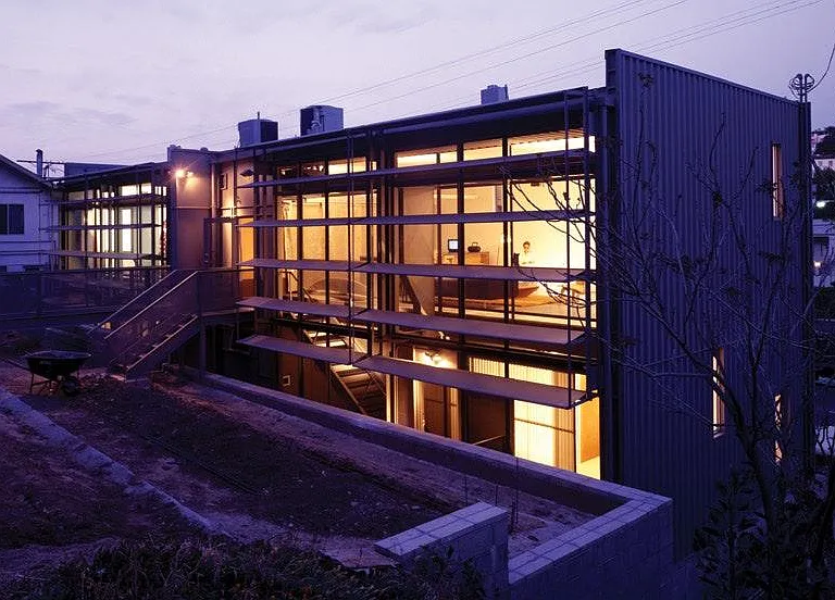 Exterior back is all windows away from the street.