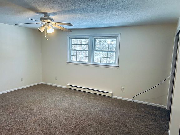 4th image of 17A Deerwood Dr #A