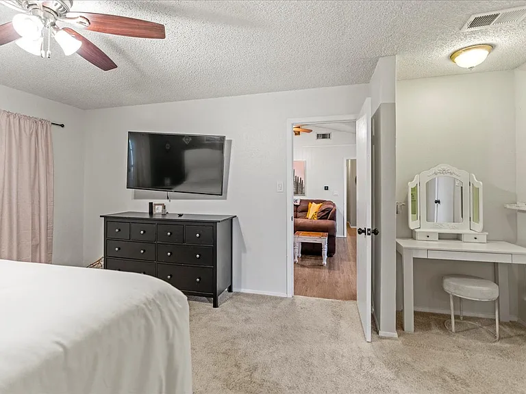 3702 Del Rio Ct — Photo 15