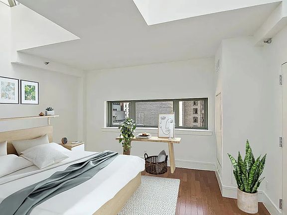 4th image of 120 Greenwich St Penthouse C