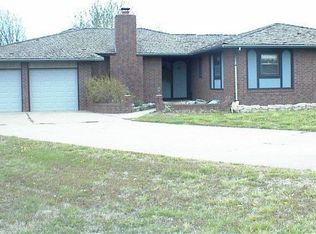 4 Cedar Dr, Halstead, KS 67056