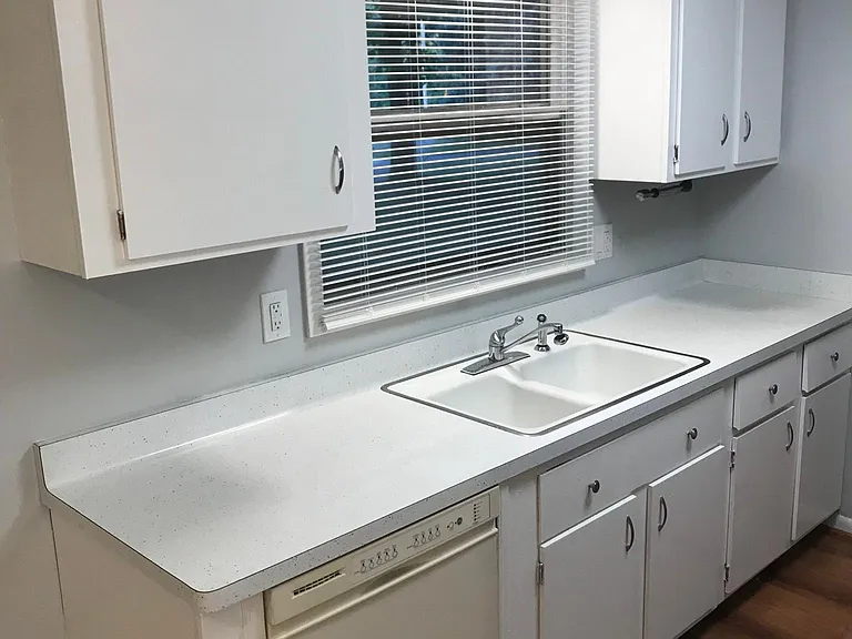345 Russell Ave — Photo 10