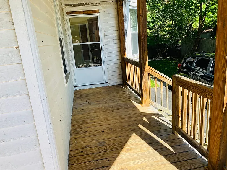 188 Florida Ave — Photo 2