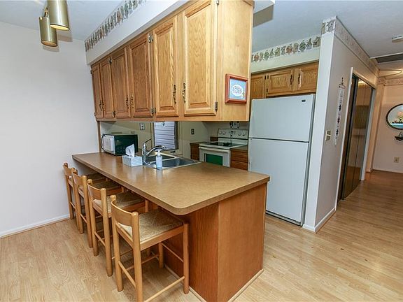 5th image of 6170 Mills Creek Ln