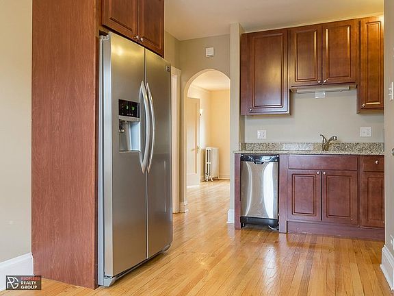 3rd image of 2100 W Ainslie St #21122N