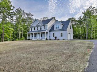 22 Countryside Dr, Brookline, NH 03033