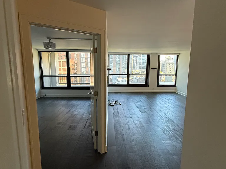 1030 N State St #2C — Photo 11