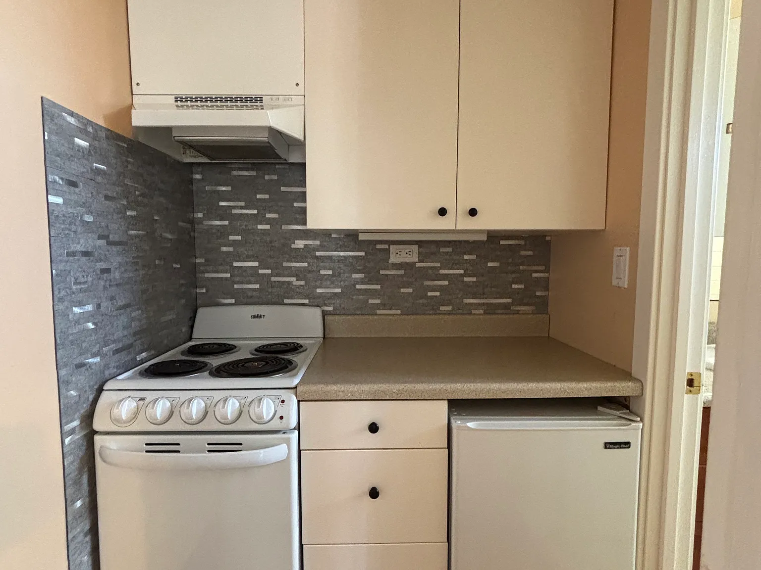 1757 Nash Dr — Photo 3