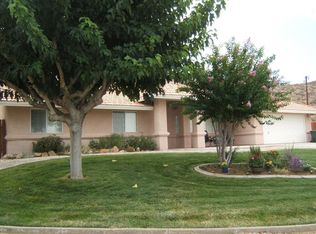 20044 Rancherias Ln, Apple Valley, CA 92307