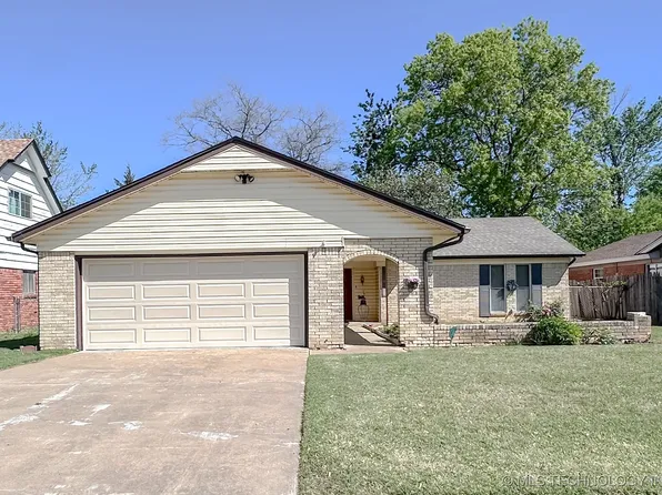 10911 E 24th St, Tulsa, OK 74129