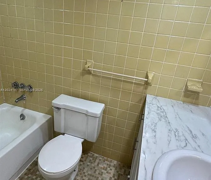 10903 N Kendall Dr #227 — Photo 13