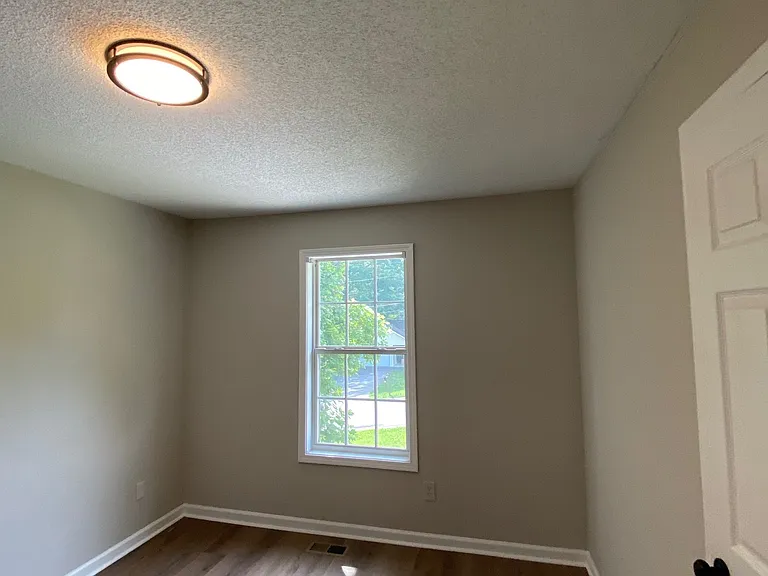 51 Connie Dr — Photo 18