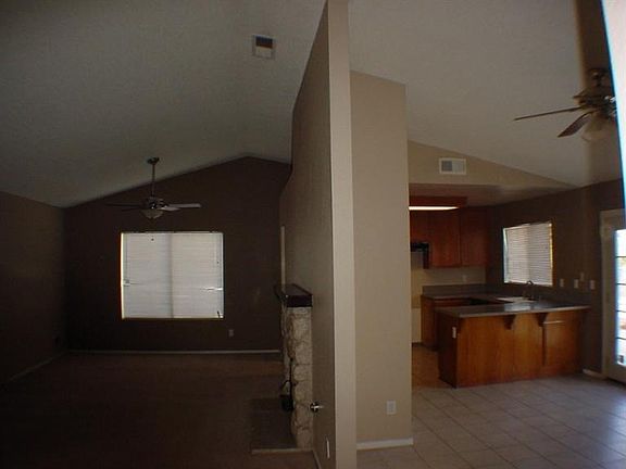 4th image of 15350 Kern Ave #0