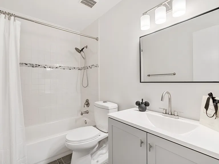 3012 Parkway Blvd #307 — Photo 10