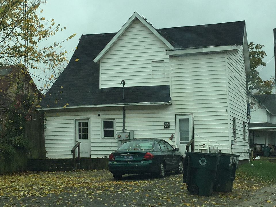 2nd image of 502 S Mound St #504