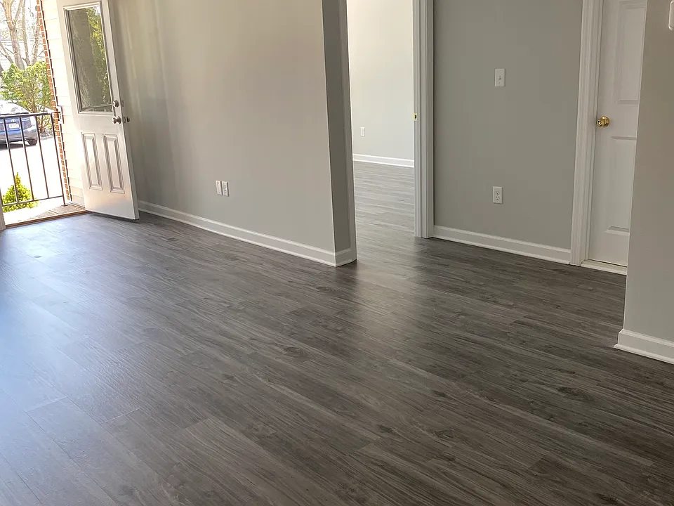 685 Success Ave #10