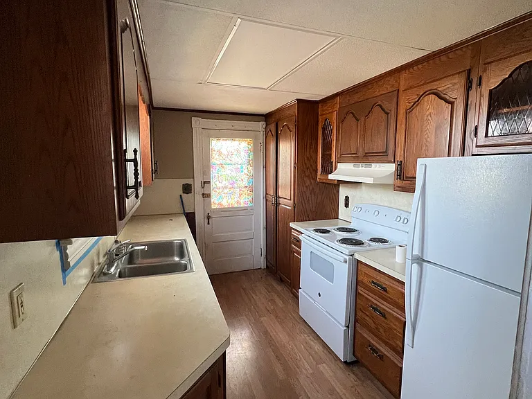 165 Lewis St #2 — Photo 12