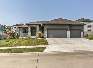 2536 N 187th Ave, Elkhorn, NE 68022